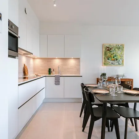 Huswell - Brand New With Terrace - Pets Welcome! * Ostend