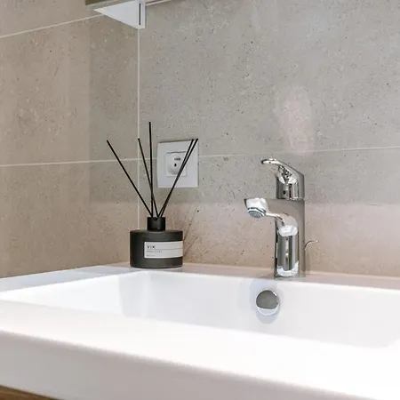 Huswell - Brand New With Terrace - Pets Welcome! Ostend